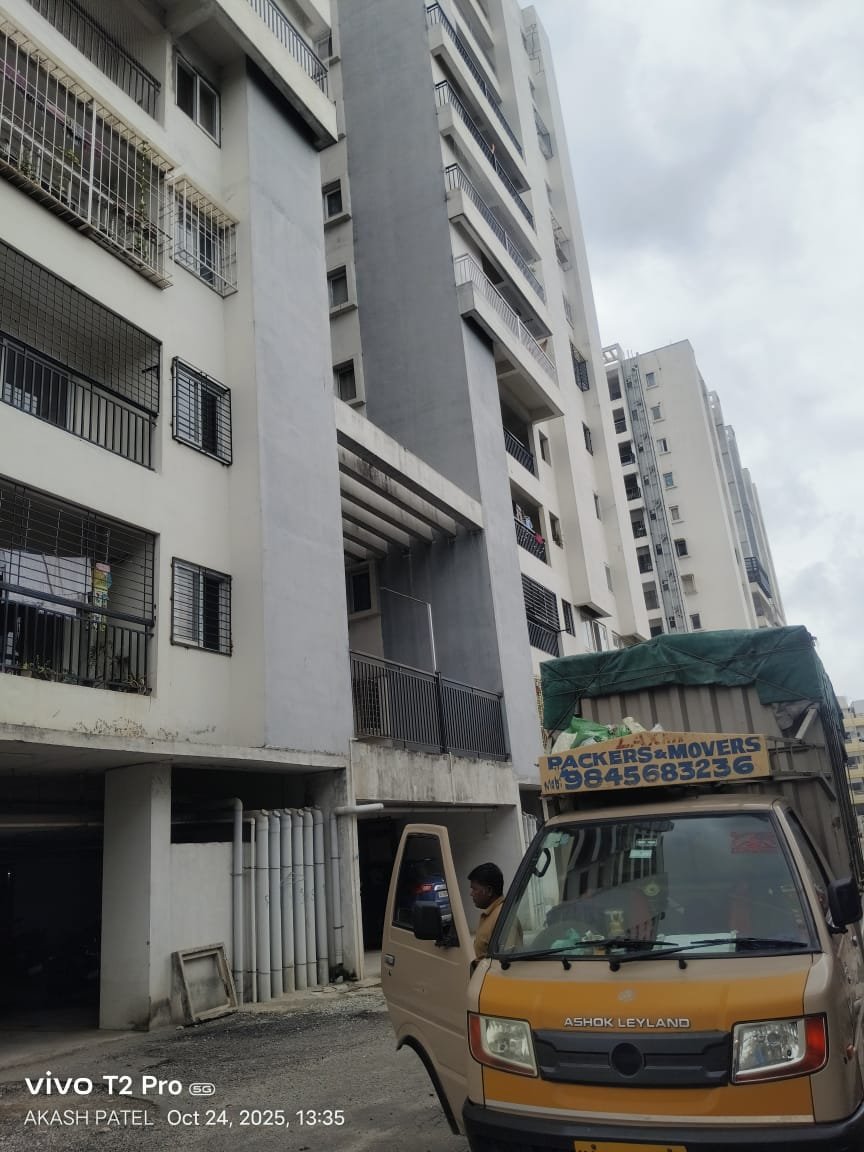 Professional packers and movers in Hebbal Bangalore providing safe and reliable local shifting services for homes and offices