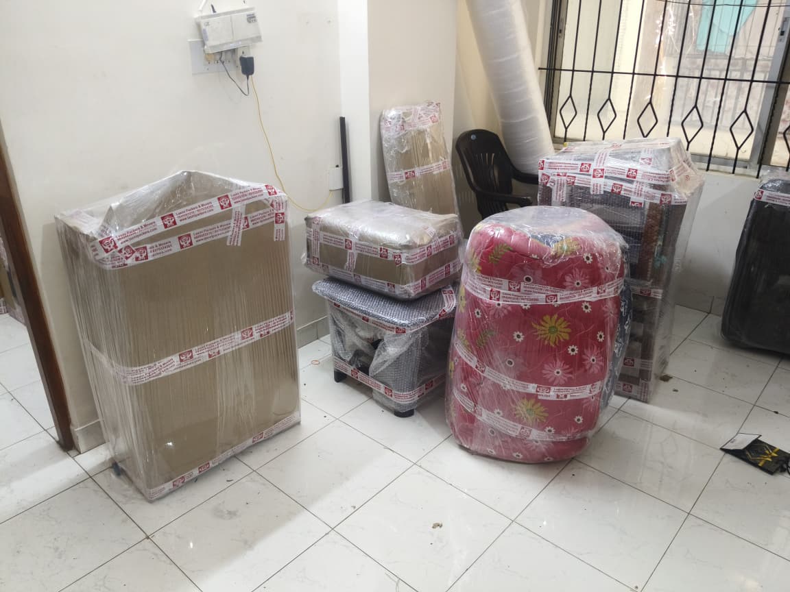 Professional packers and movers from Bangalore to Tinsukia providing safe household shifting and long distance transport services