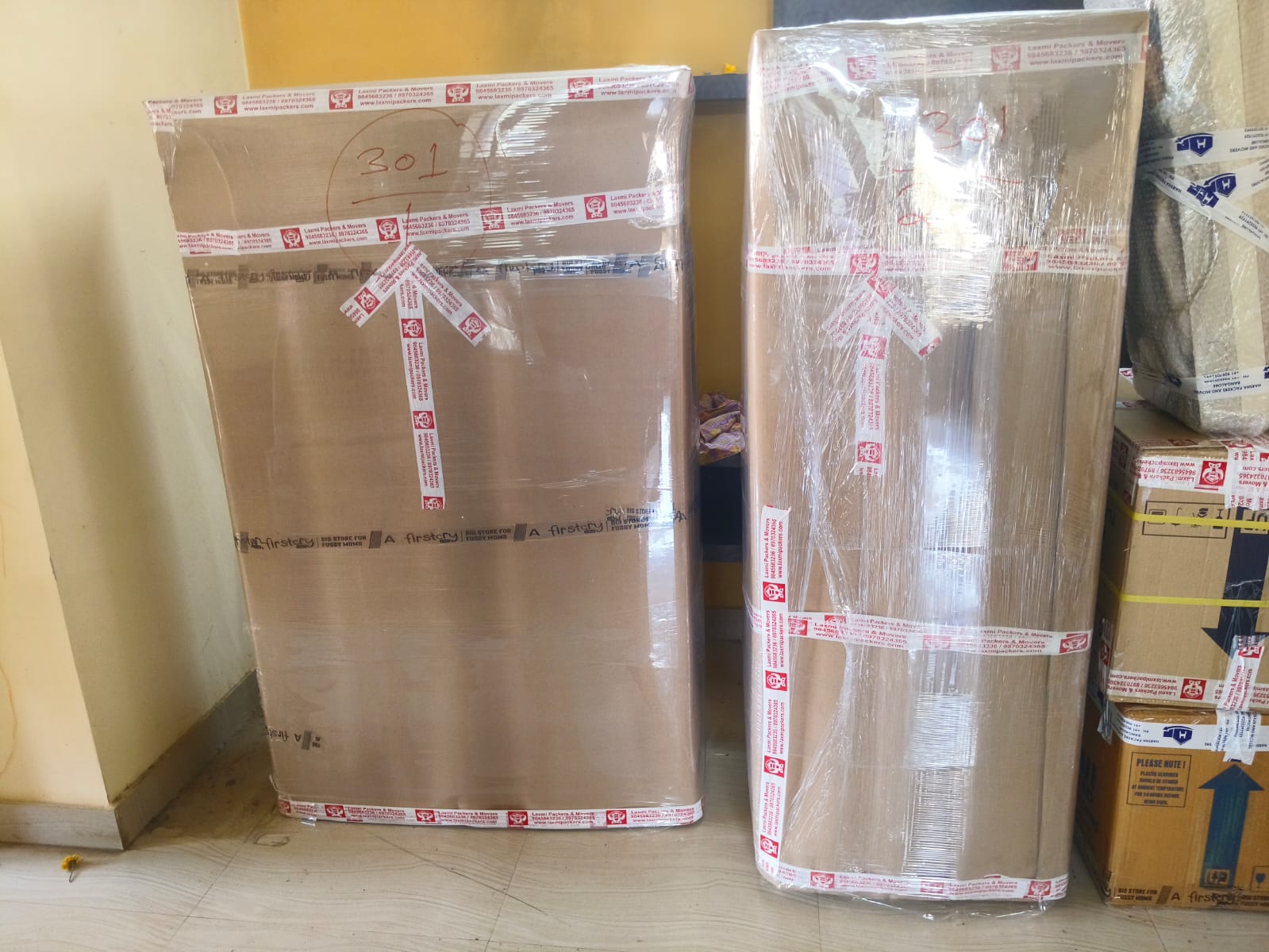 Packers and movers in HRBR Layout Bangalore packing and loading household goods safely